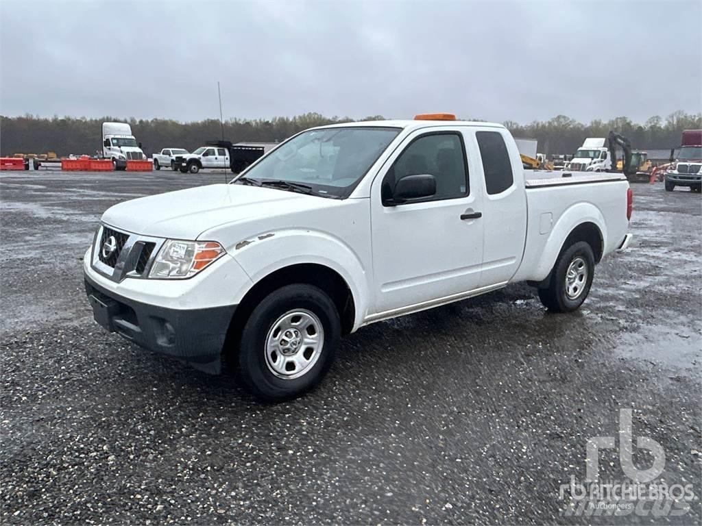 Nissan FRONTIER Бортовые фургоны