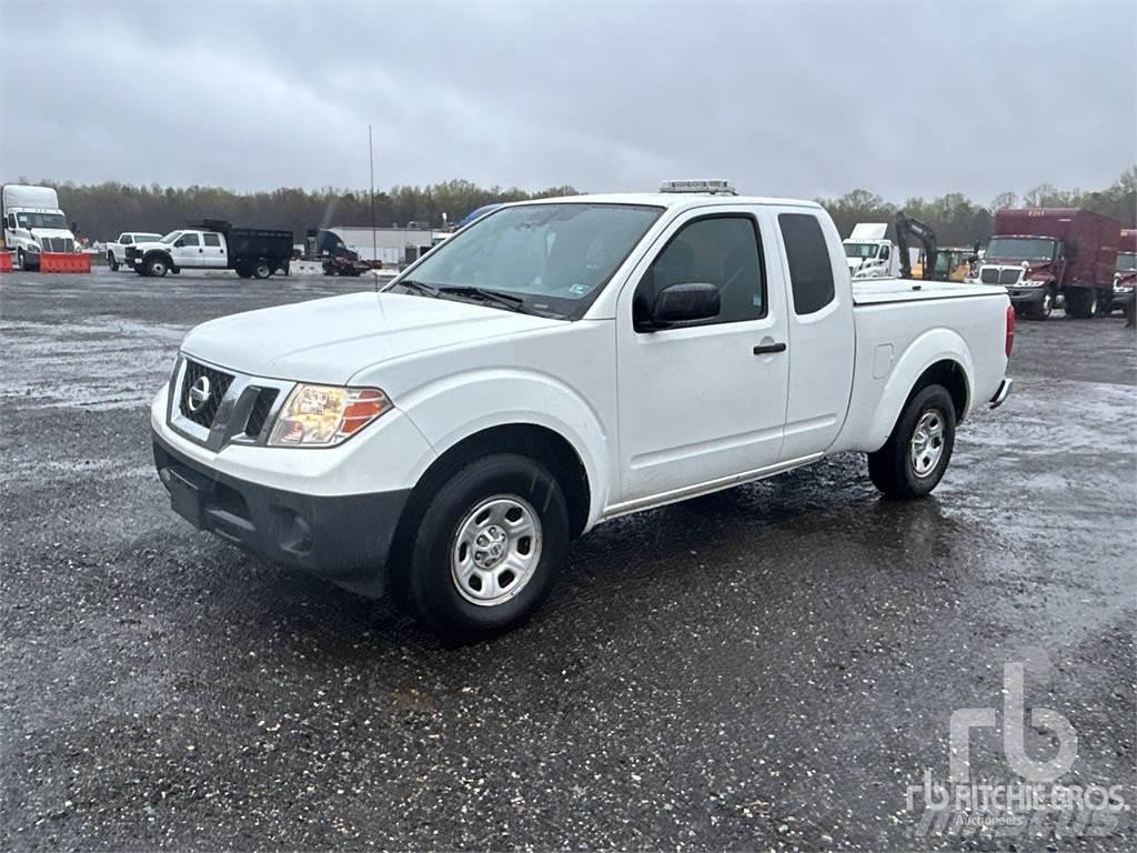 Nissan FRONTIER Бортовые фургоны