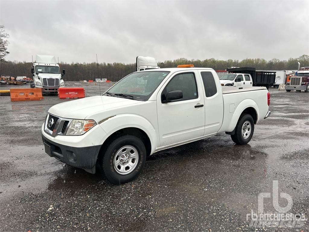 Nissan FRONTIER Бортовые фургоны
