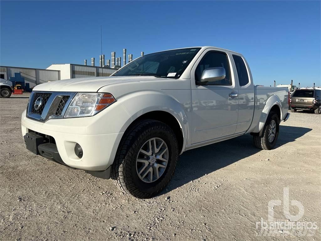 Nissan FRONTIER Бортовые фургоны