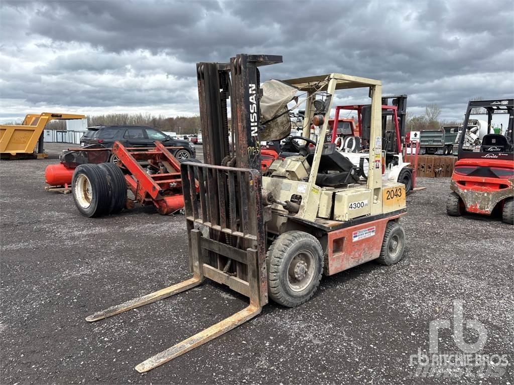 Nissan RH02A25V Дизельные погрузчики