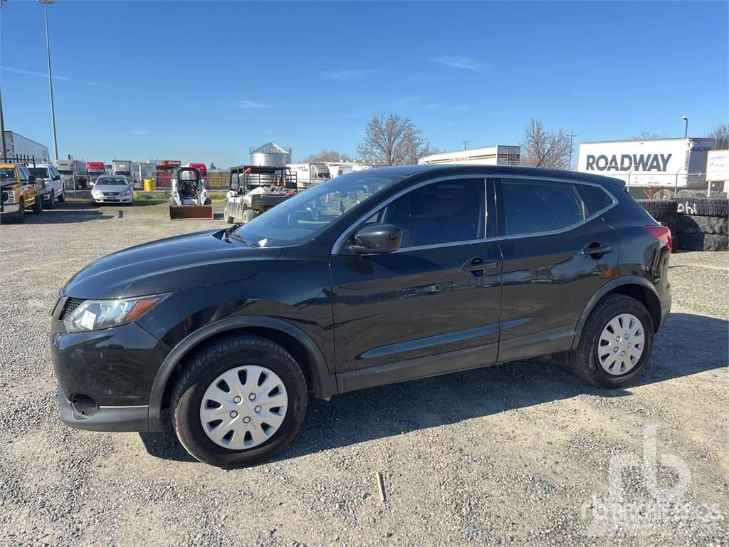 Nissan ROGUE Бортовые фургоны