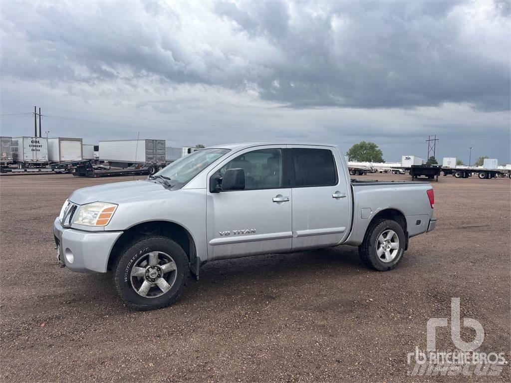 Nissan TITAN Бортовые фургоны