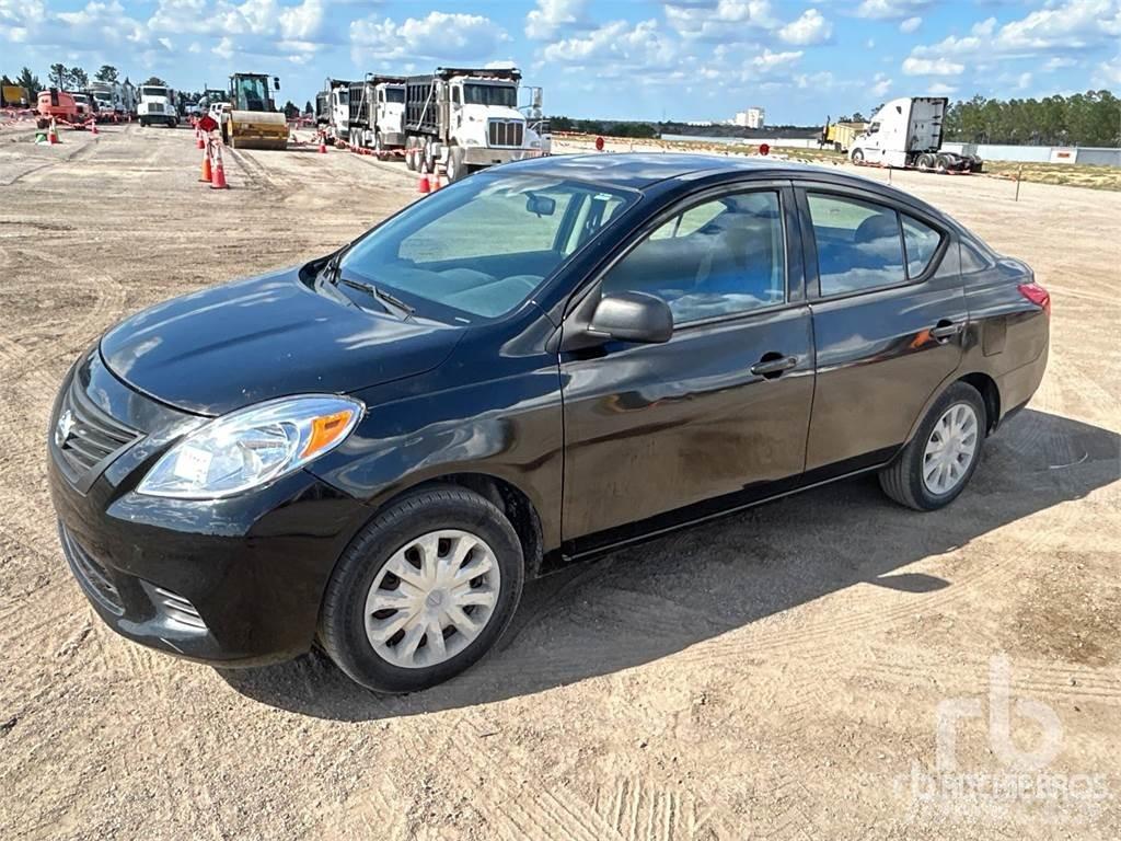 Nissan VERSA Легковые автомобили