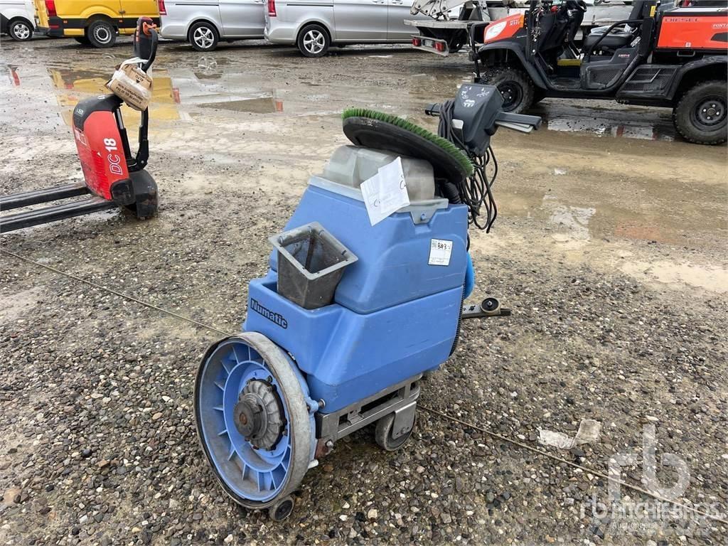  NUMATIC TT345S Вакуумные уборочные машины