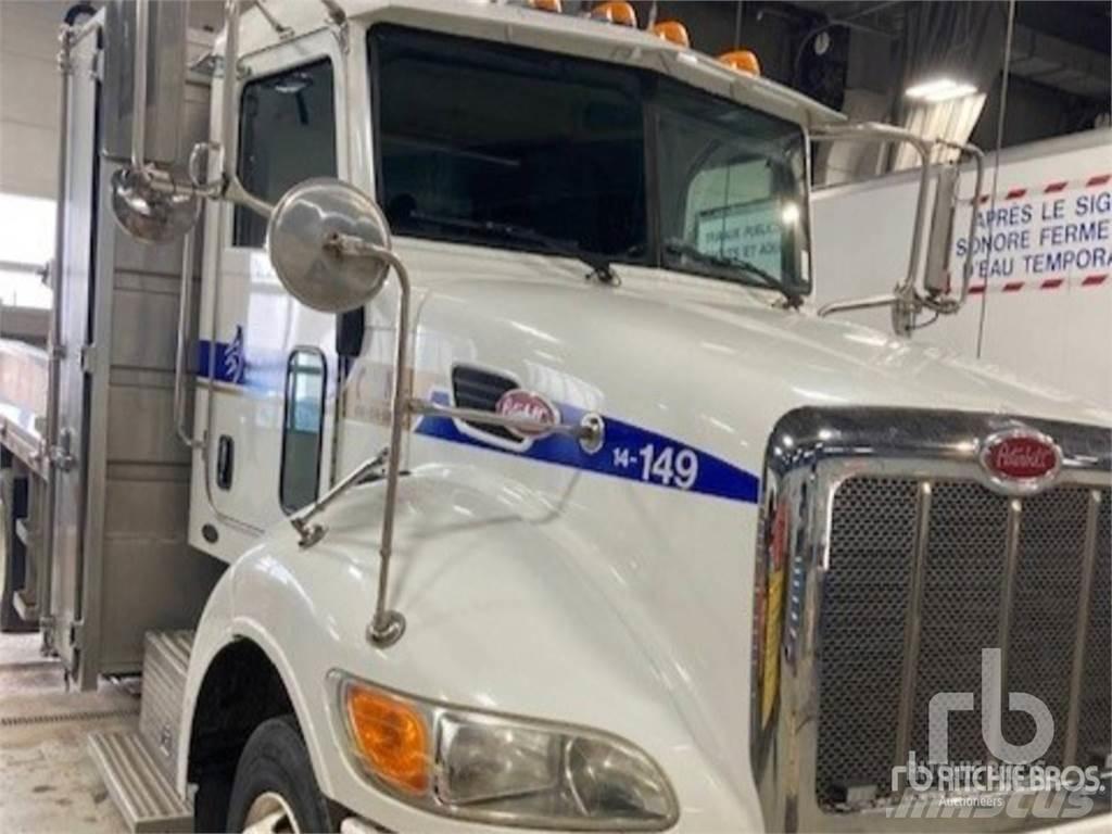 Peterbilt 330 Грузовики-Самосвалы