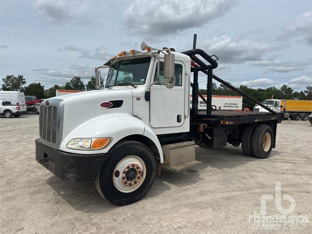 Peterbilt 335 Автомобильные краны