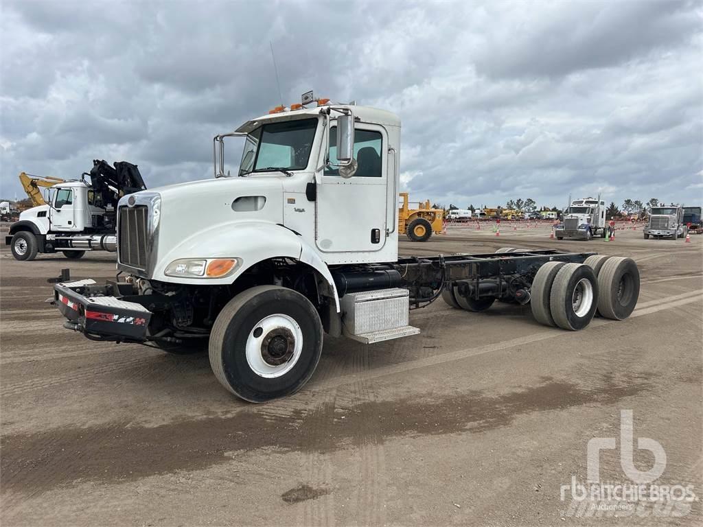 Peterbilt 348 Шасси с кабиной