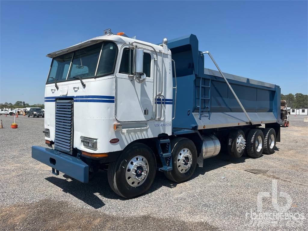Peterbilt 362 Грузовики-Самосвалы