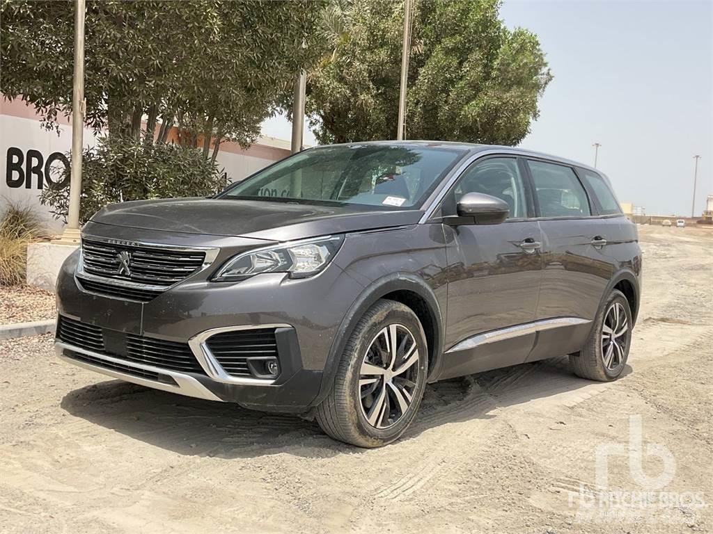 Peugeot 5008 Легковые автомобили