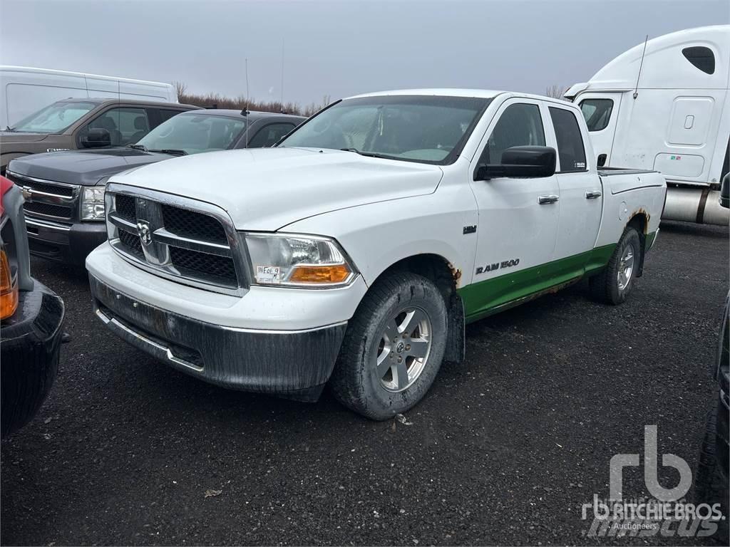 RAM 1500 Бортовые фургоны