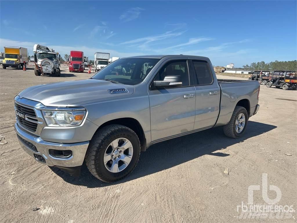 RAM 1500 Бортовые фургоны