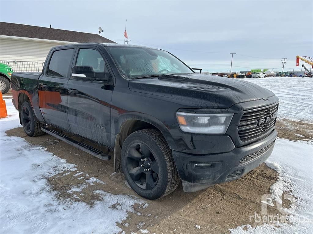 RAM 1500 Бортовые фургоны