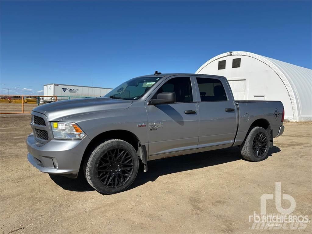 RAM 1500 Бортовые фургоны
