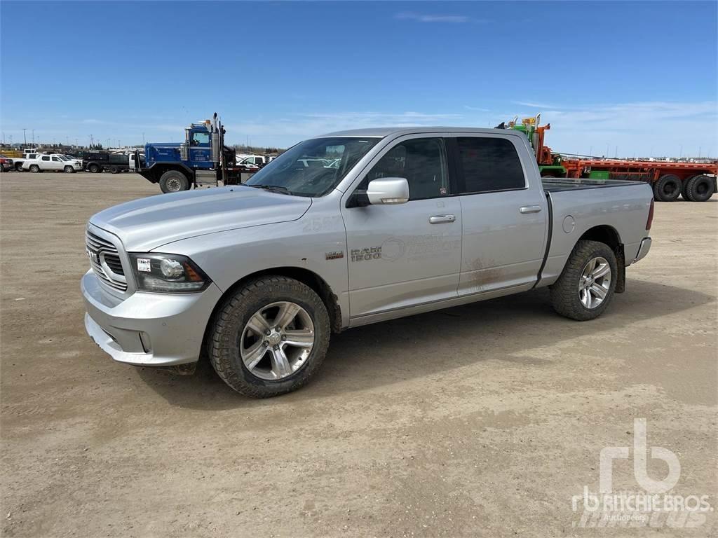 RAM 1500 Бортовые фургоны