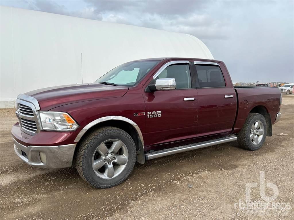 RAM 1500 Бортовые фургоны