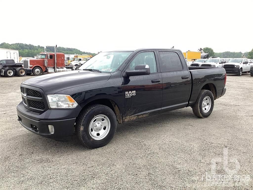 RAM 1500 Бортовые фургоны
