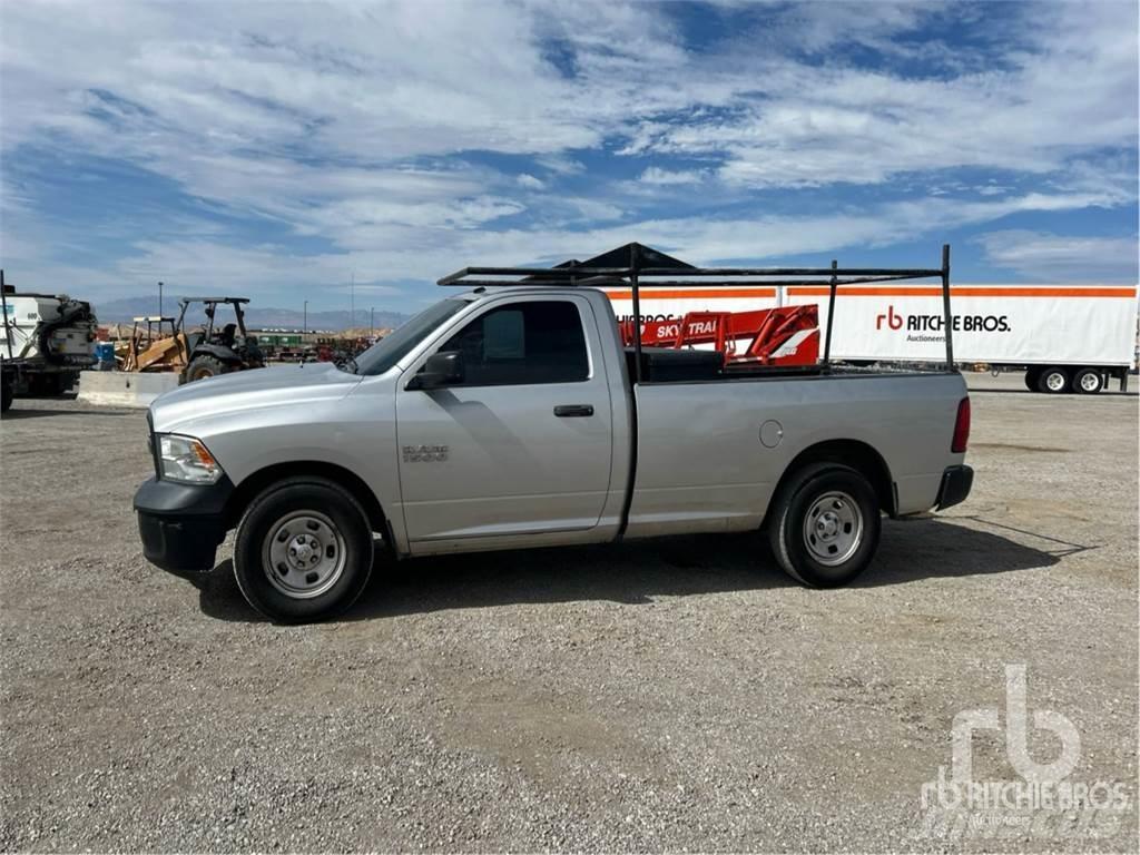 RAM 1500 Бортовые фургоны
