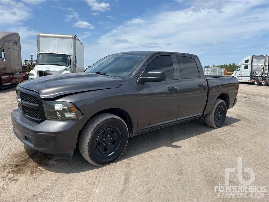 RAM 1500 Бортовые фургоны