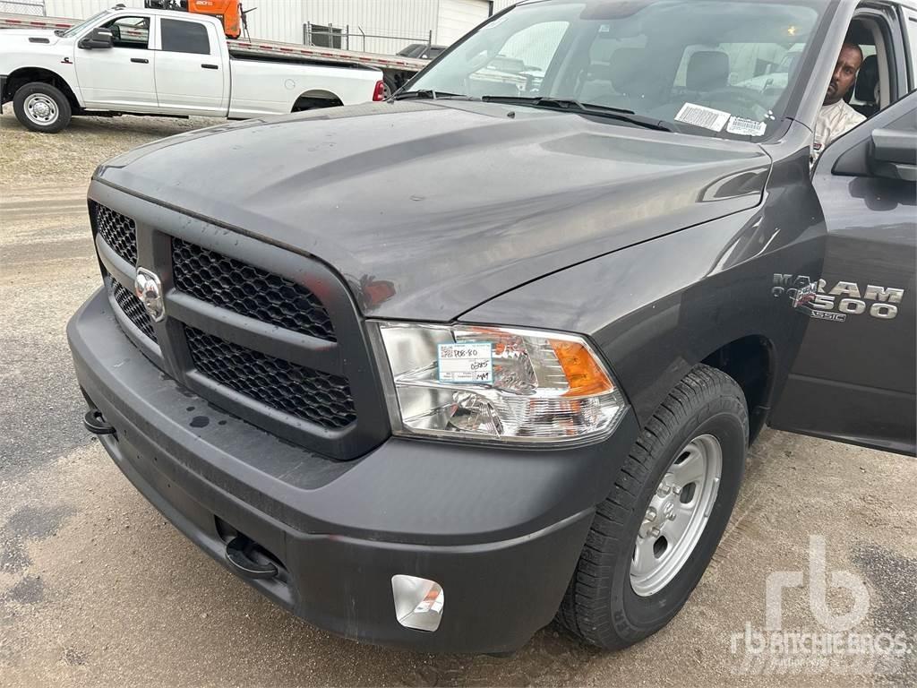 RAM 1500 Бортовые фургоны