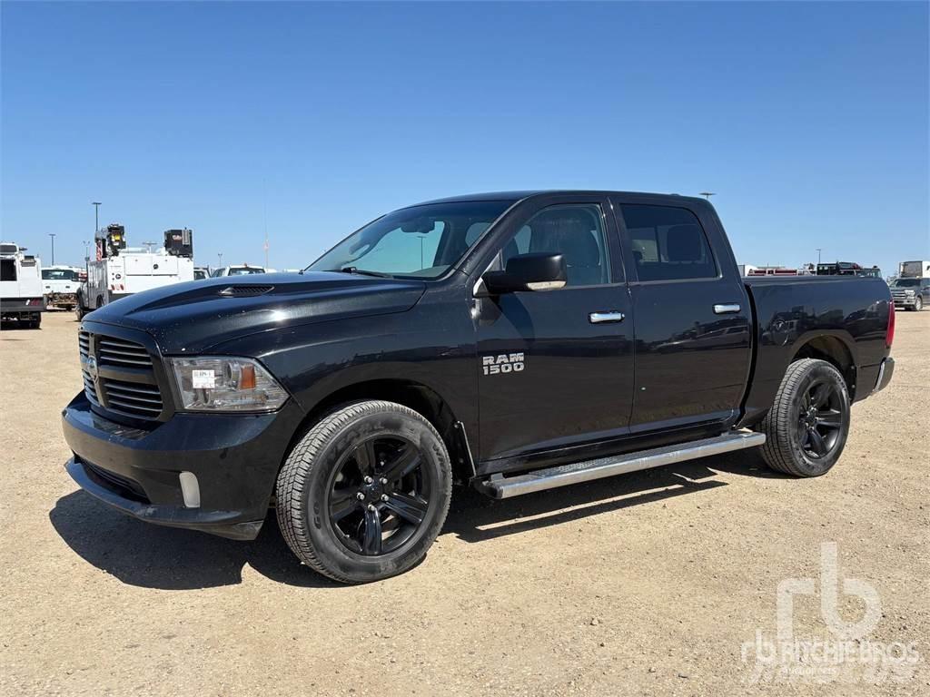 RAM 1500 Бортовые фургоны