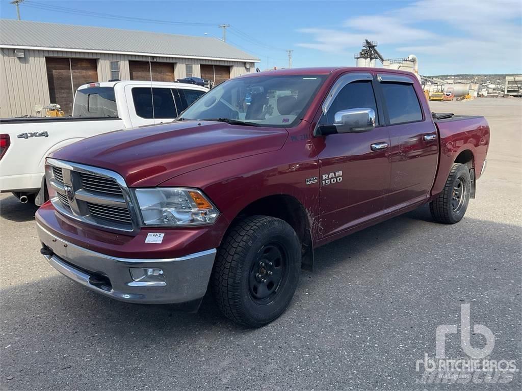 RAM 1500 Бортовые фургоны
