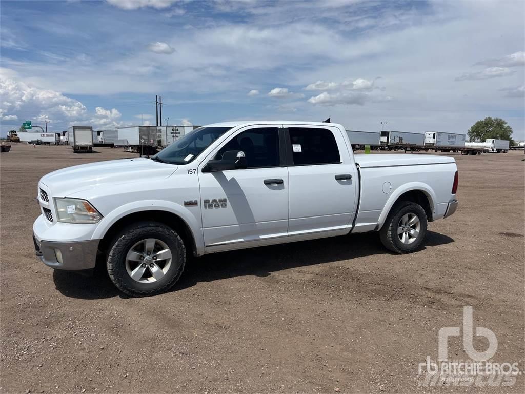 RAM 1500 Бортовые фургоны