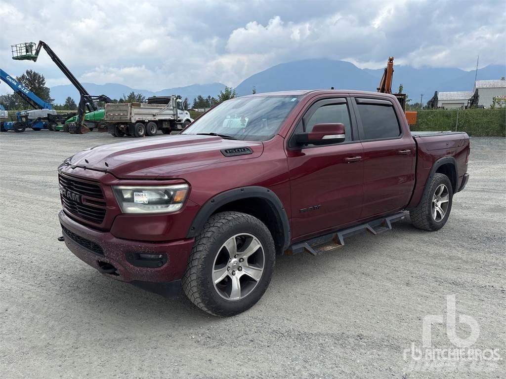 RAM 1500 Бортовые фургоны