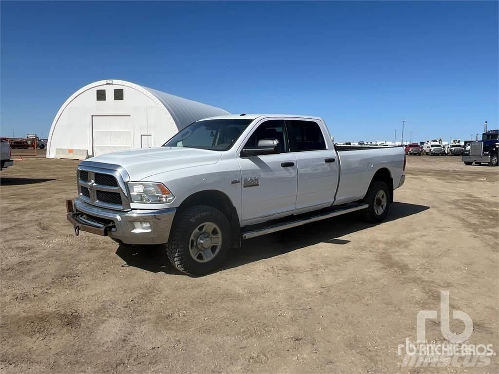 RAM 2500 Бортовые фургоны