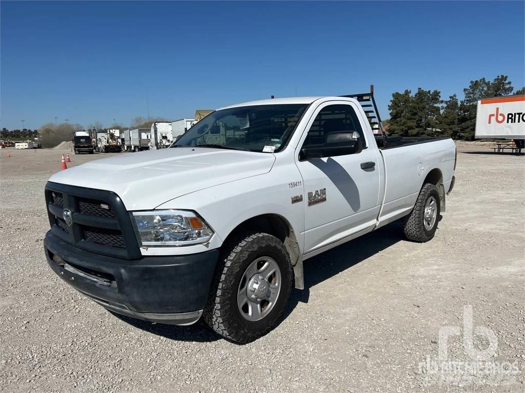 RAM 2500 Бортовые фургоны