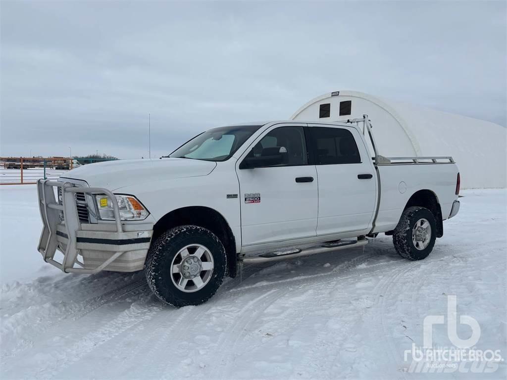 RAM 2500 Бортовые фургоны