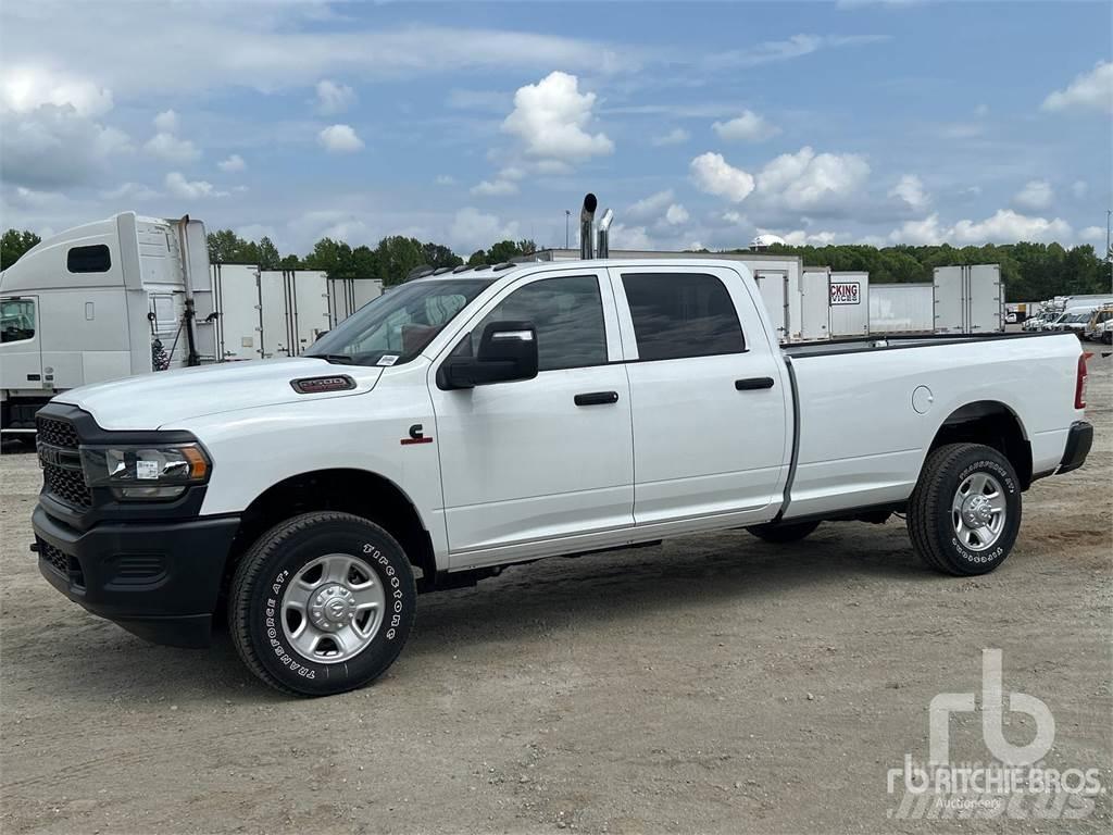 RAM 2500 Бортовые фургоны