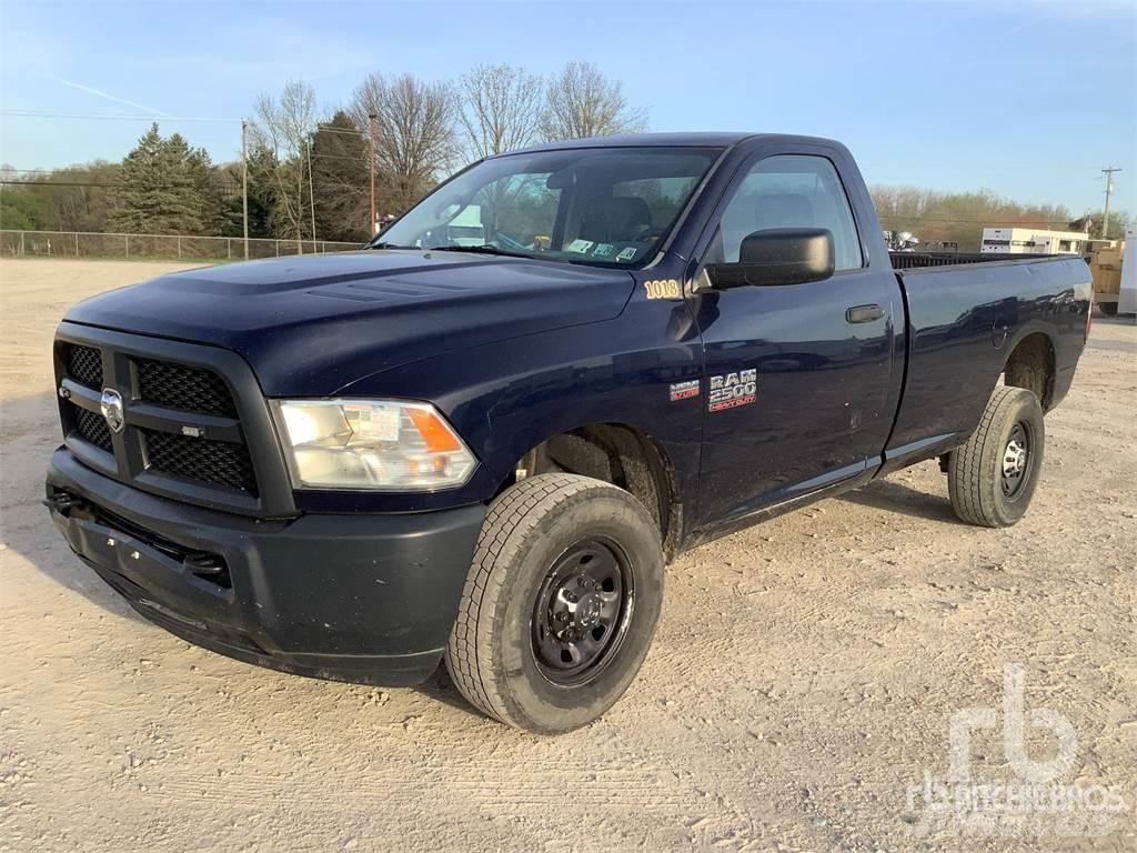 RAM 2500 Бортовые фургоны