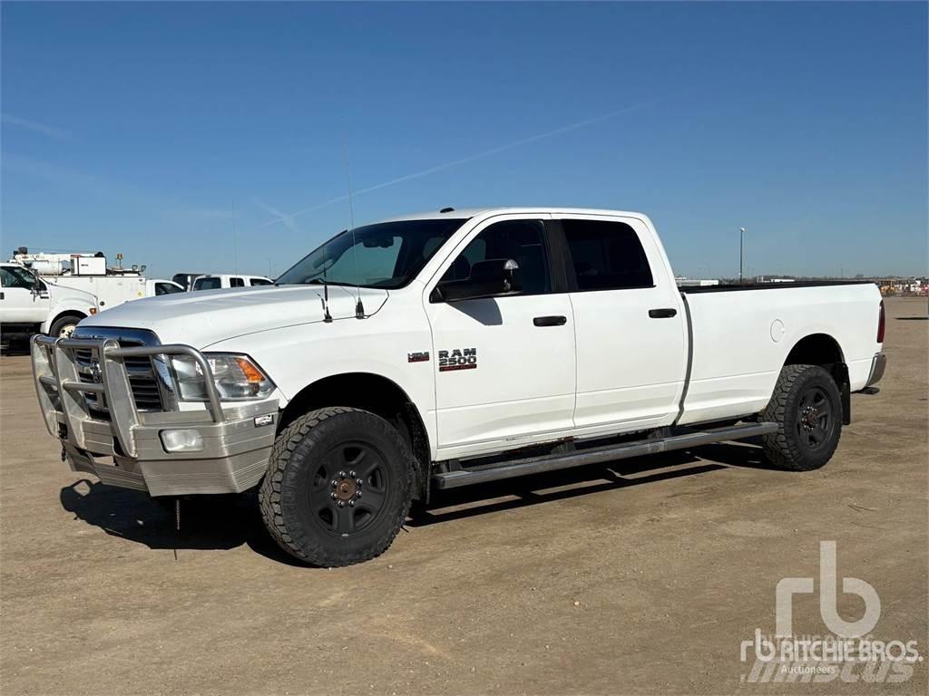 RAM 2500 Бортовые фургоны