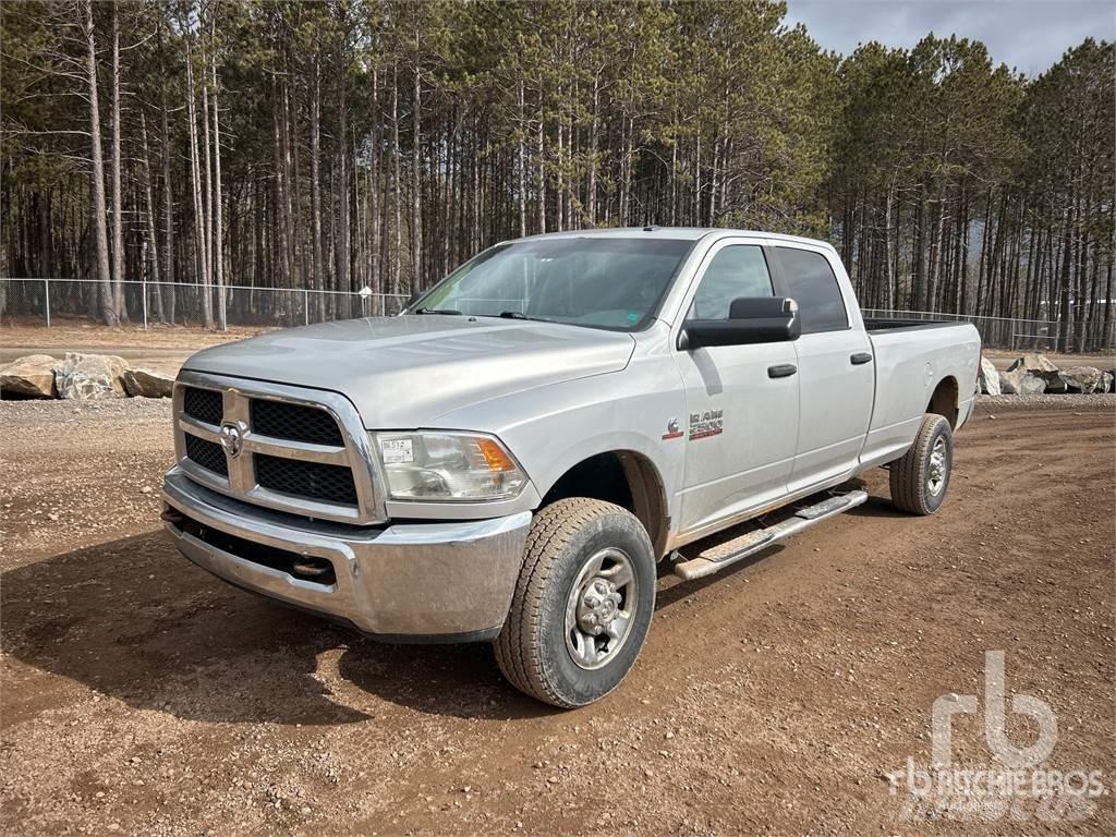 RAM 2500 Бортовые фургоны