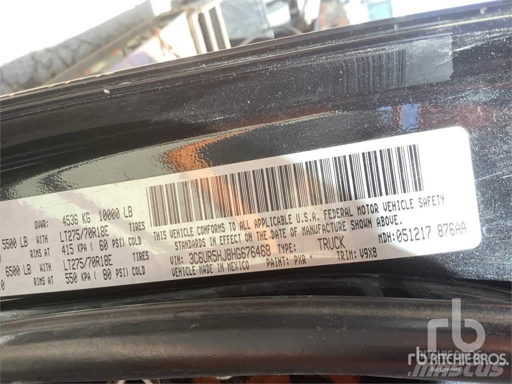 RAM 2500 Бортовые фургоны