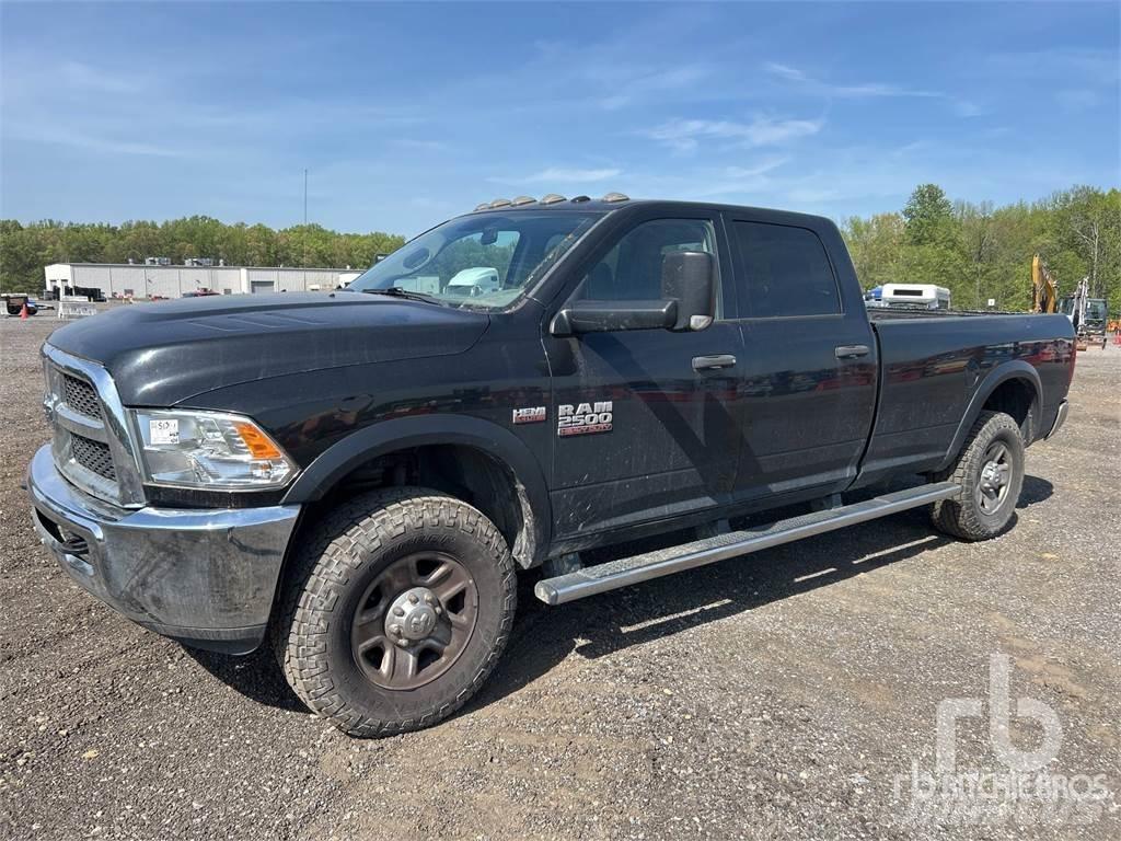 RAM 2500 Бортовые фургоны