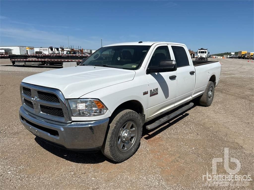 RAM 2500 Бортовые фургоны