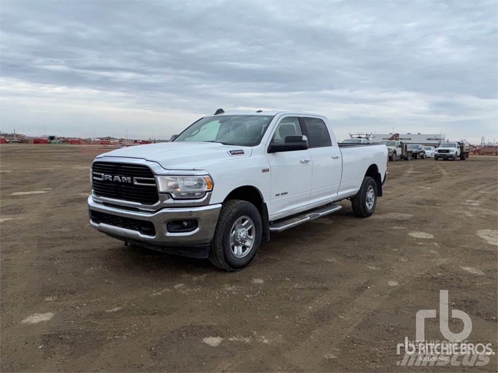 RAM 2500HD Бортовые фургоны