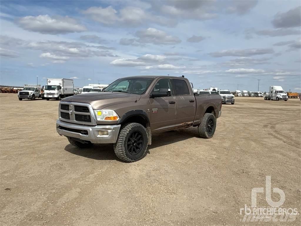 RAM 3500 Бортовые фургоны