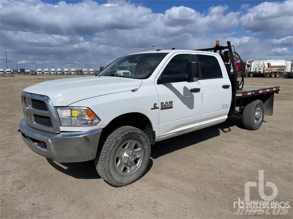 RAM 3500 Грузовики-платформы/боковая разгрузка