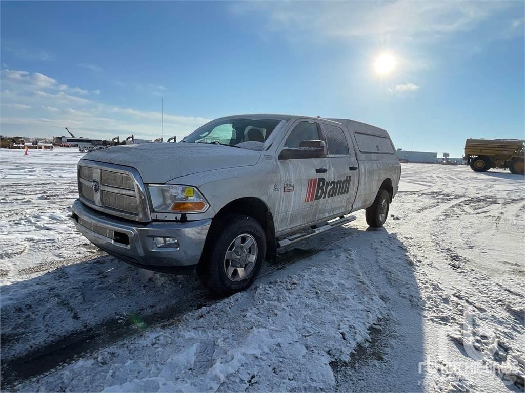 RAM 3500 Бортовые фургоны