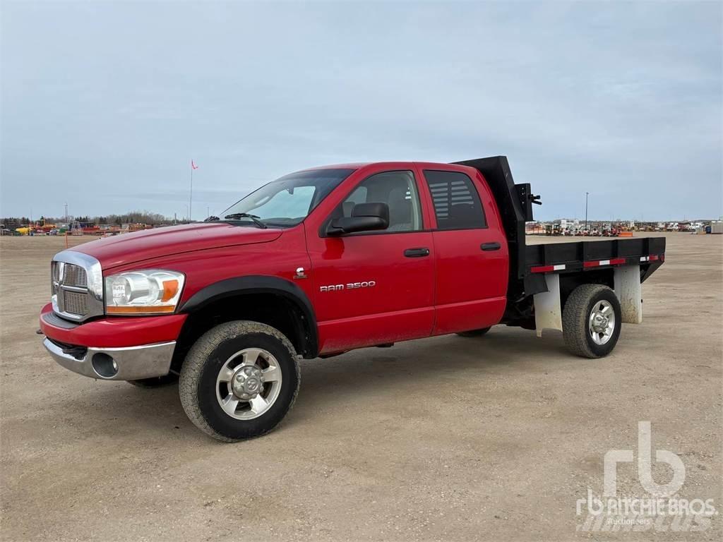 RAM 3500 Грузовики-платформы/боковая разгрузка