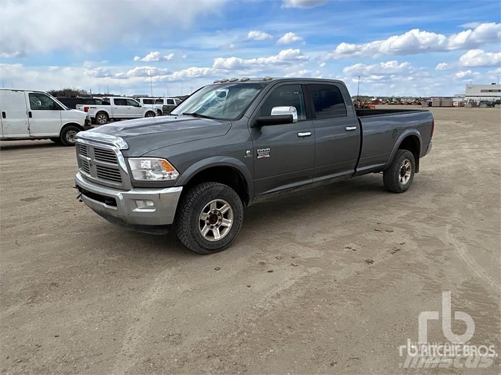 RAM 3500 Бортовые фургоны
