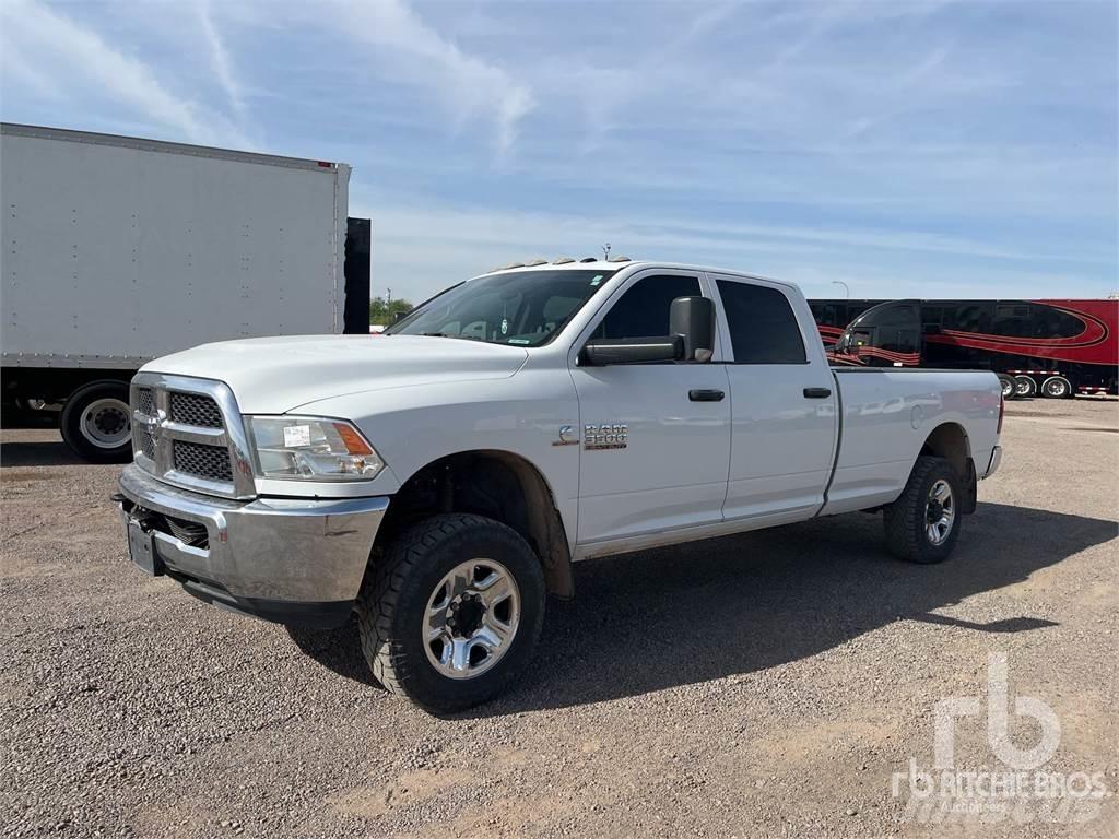 RAM 3500 Бортовые фургоны
