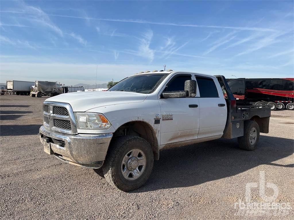RAM 3500 Грузовики-платформы/боковая разгрузка