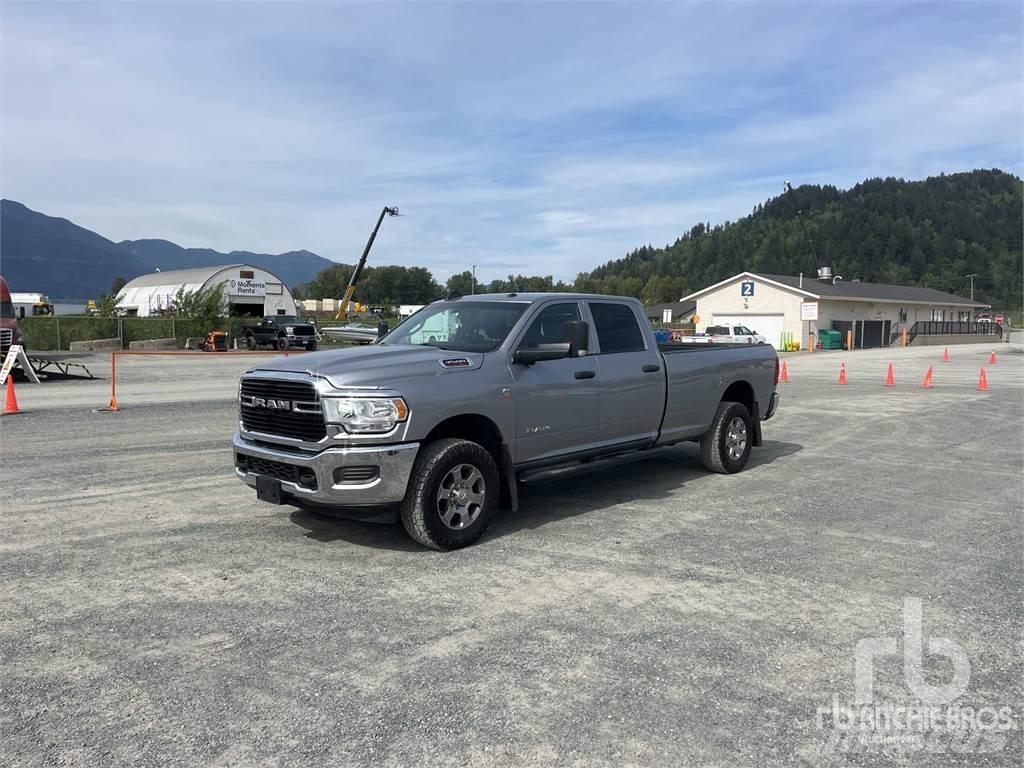 RAM 3500HD Бортовые фургоны