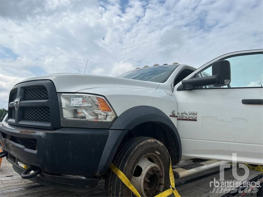 RAM 4500 Грузовики-платформы/боковая разгрузка