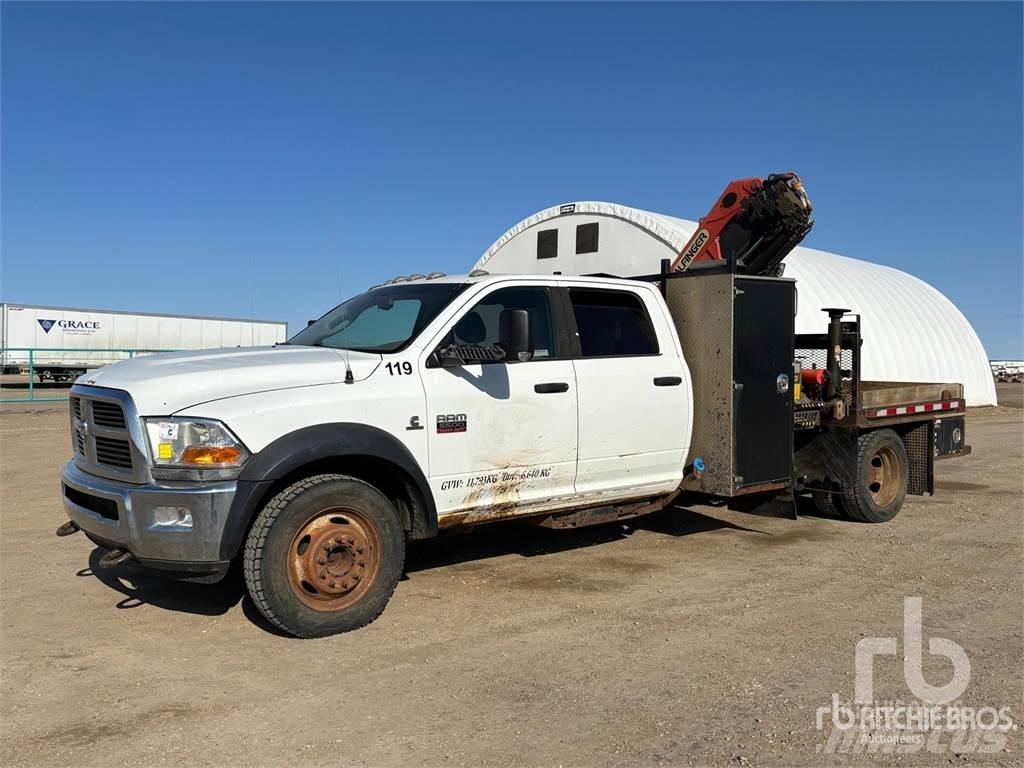 RAM 5500 Бортовые фургоны