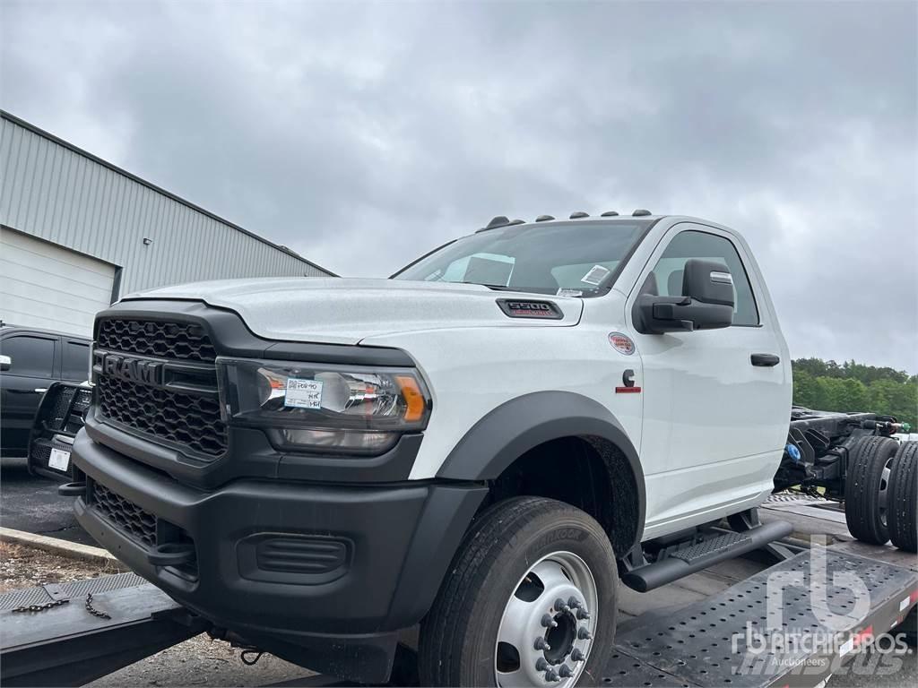 RAM 5500 Шасси с кабиной